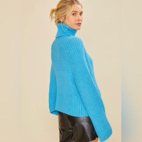 ANNIEWEAR blue turtleneck​ - Picture 3 of 3